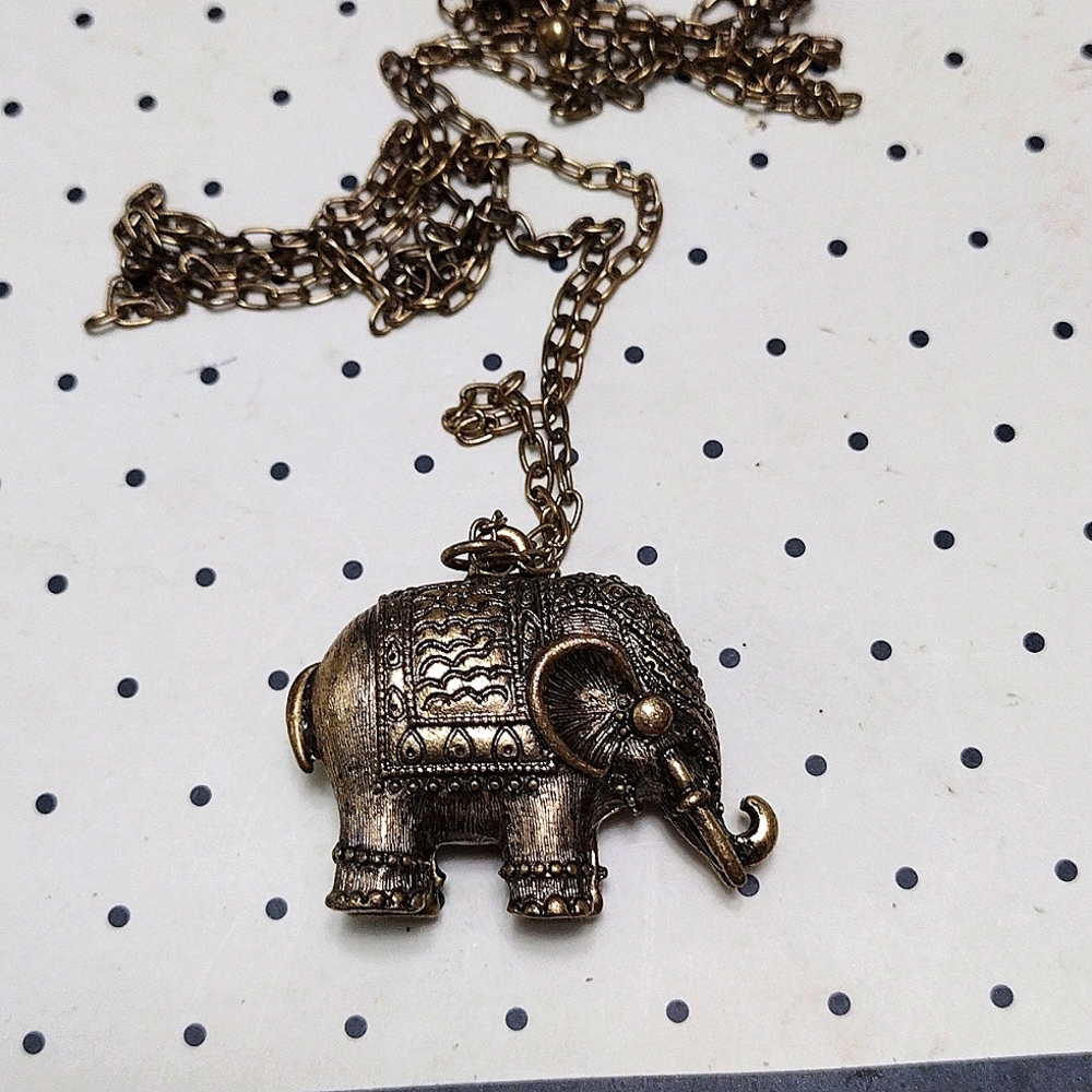 Elephant necklace - Picture 3 of 3